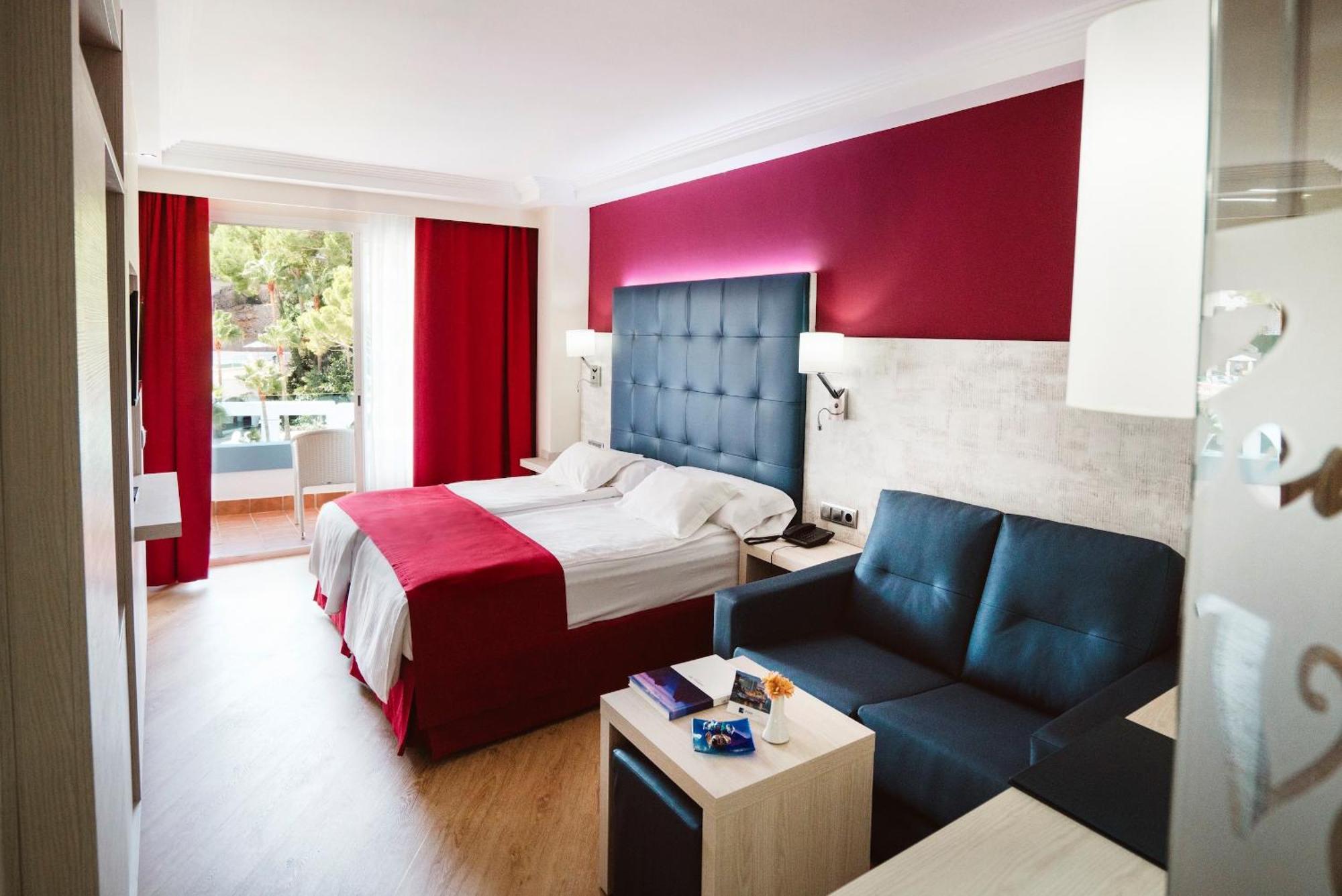 Europe Playa Marina - Adults Only Hotel Illetas Exterior photo